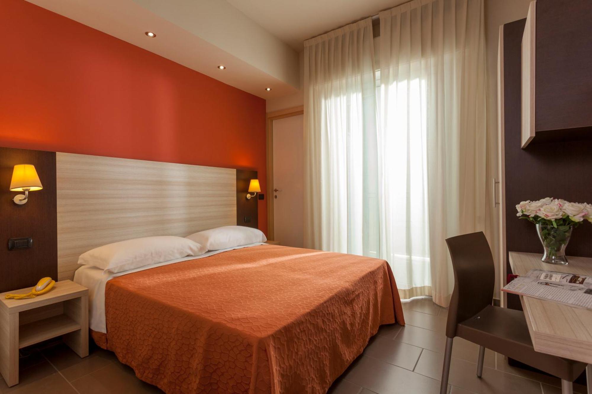 Hotel Aurora Mare Rimini Exterior photo